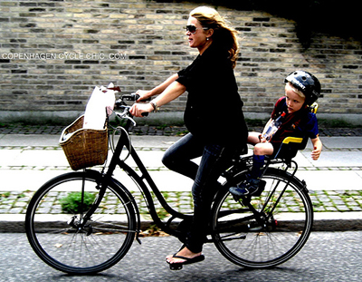 Pregnant mom cycling